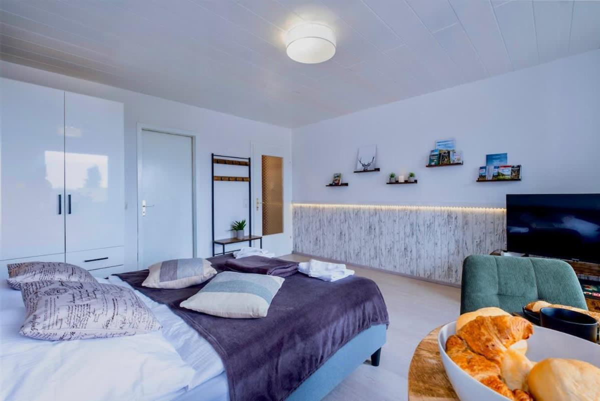 Relaxapartments Black Forest Nature Mit Beheiztem Indoor-Pool Und Sauna - Sonnenbalkon Mit Blick Ins Gruene, Schnelles Internet, Naehe Triberger Wasserfaelle, Fuer Bis Zu 2 Personen Schönwalde 外观 照片